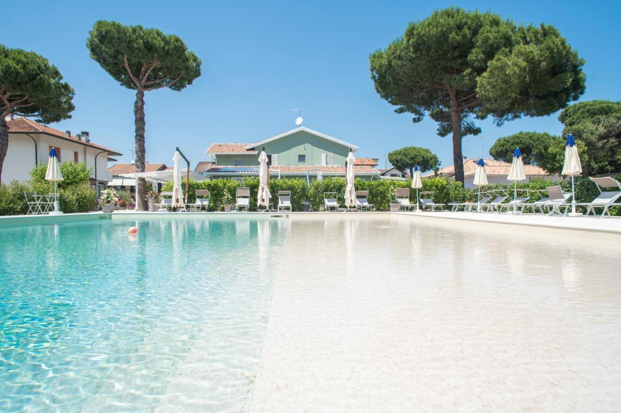 Villa Fiori Di Cardo - Agrimare Cervia Esterno foto